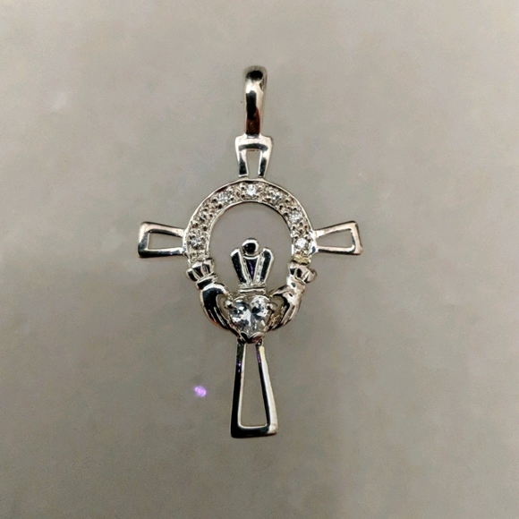 Cladagh Cross Pendant - Picture 4 of 4